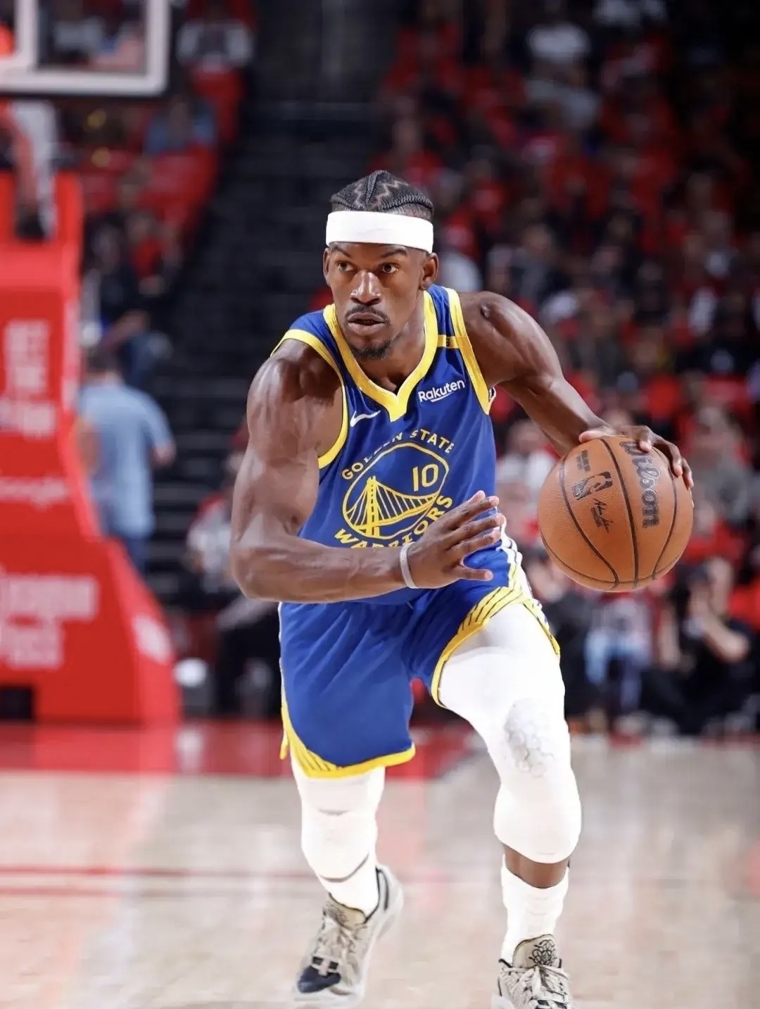 九游娱乐app官网-巴特勒在独行侠比赛中反败为胜，败北引发热议！再创辉煌时刻的简单介绍