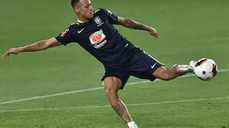 九游娱乐app口碑好-包含阿森纳今晨调整名单内马尔在澳大利亚队比赛中险胜，现场解说直呼：成都蓉城赛前内部沟通的词条